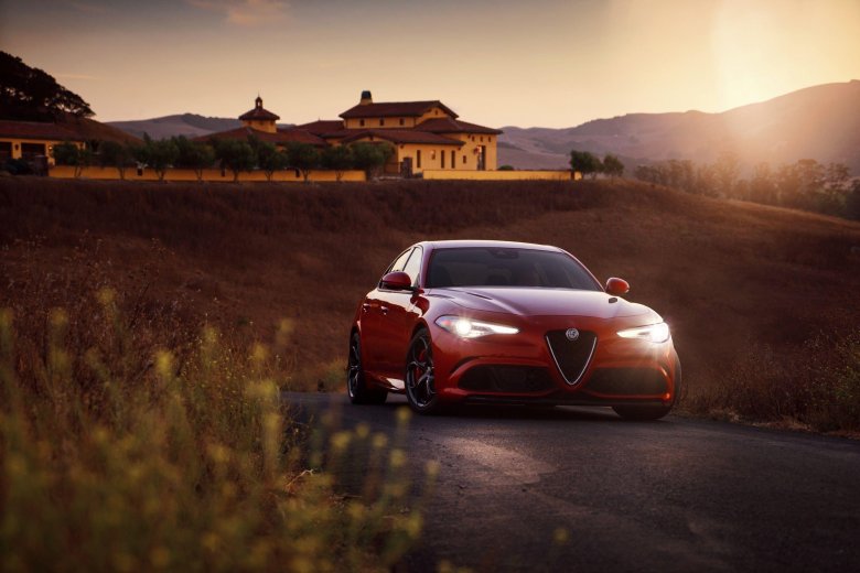 Alfa romeo giulia квадрифолио