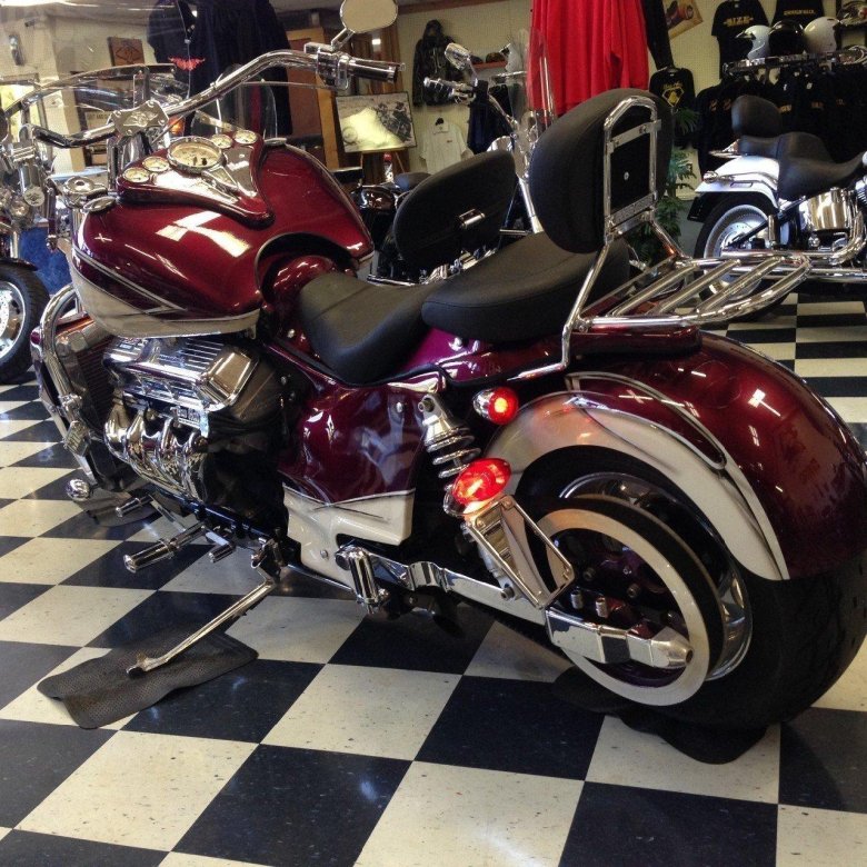 Мотоцикл honda valkyrie 1800