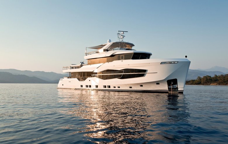 Яхта numarine 32 xp