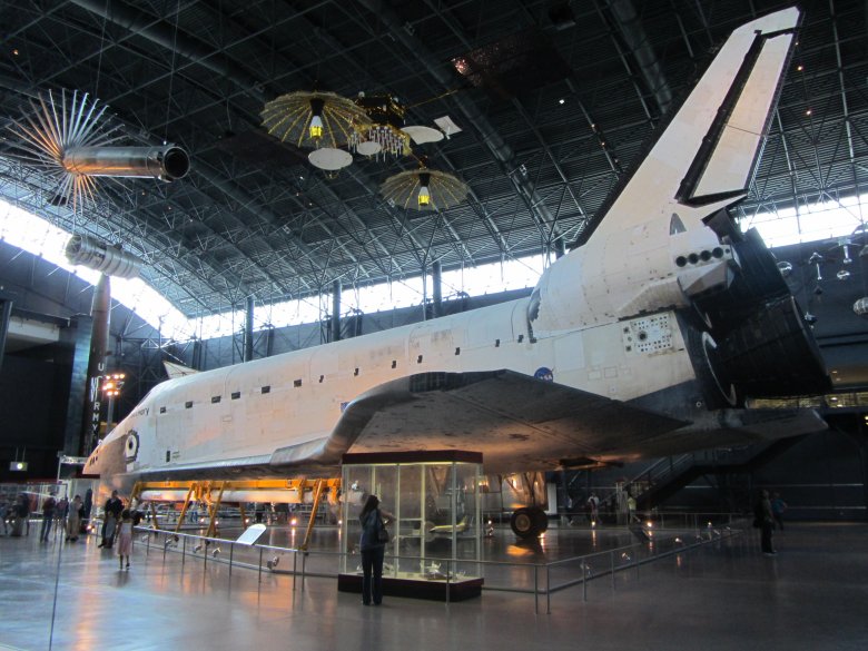 Space shuttle discovery