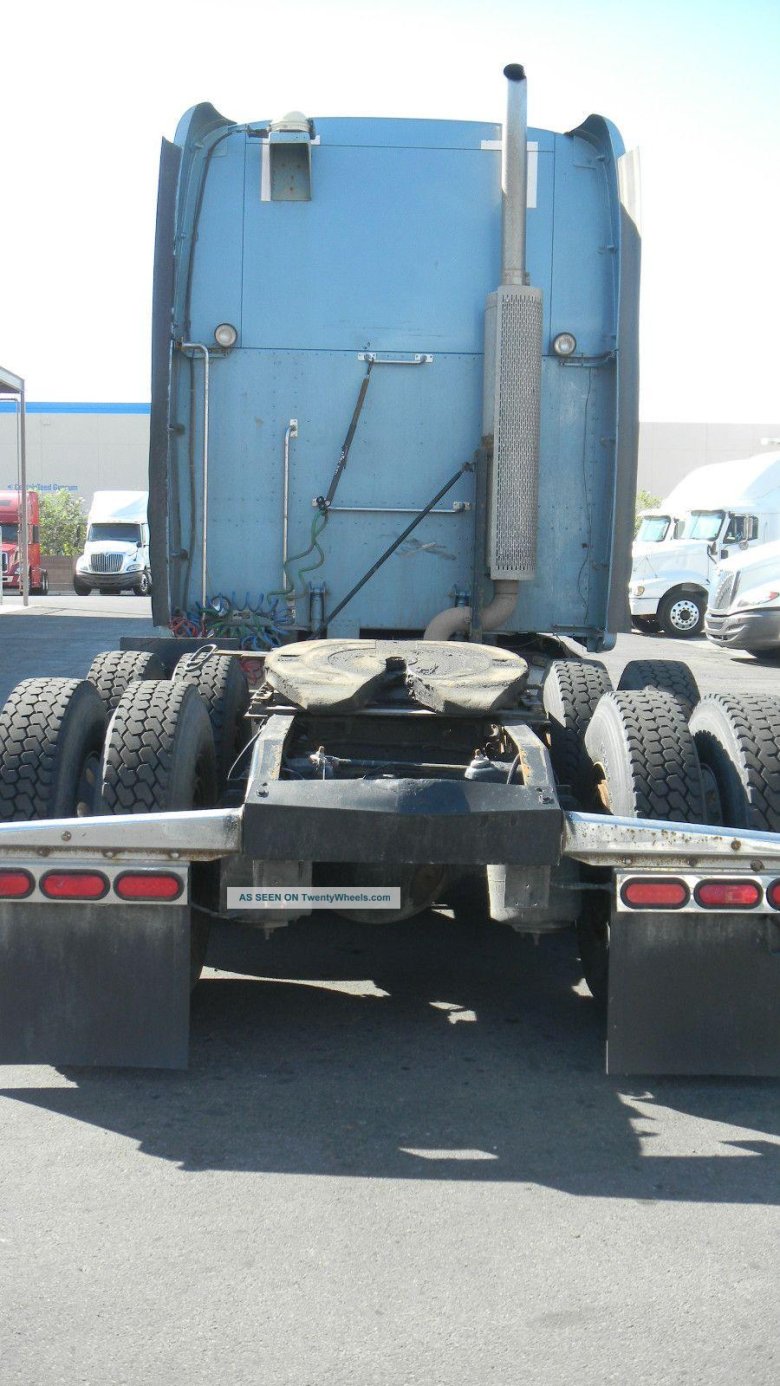 Фредлайнер коламбия 2003