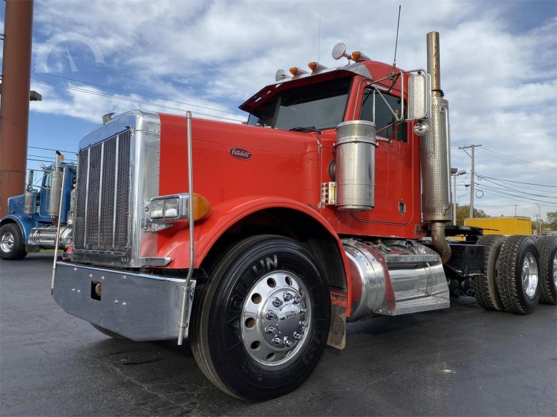 Peterbilt 379 day cab