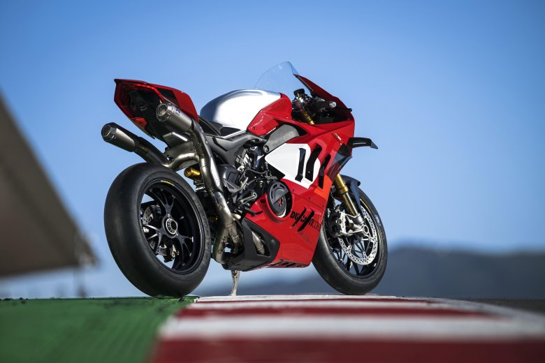 Ducati мотоцикл