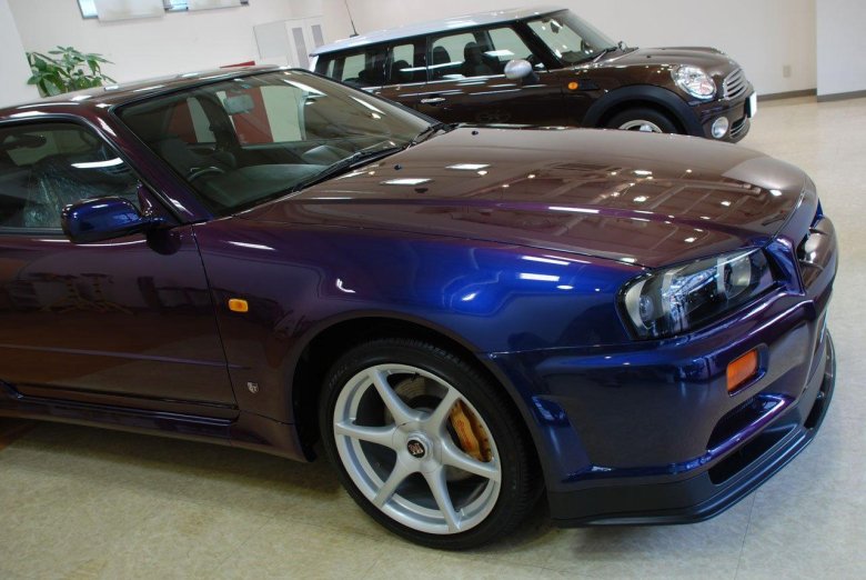 Nissan skyline gtr r34 midnight purple
