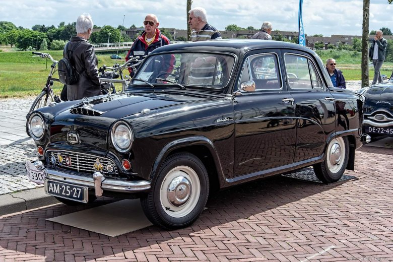 Austin a40