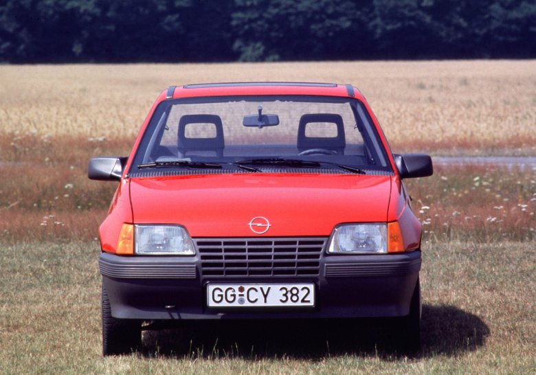 Опель кадет 1984