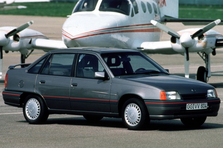 Опель кадет 1989 седан