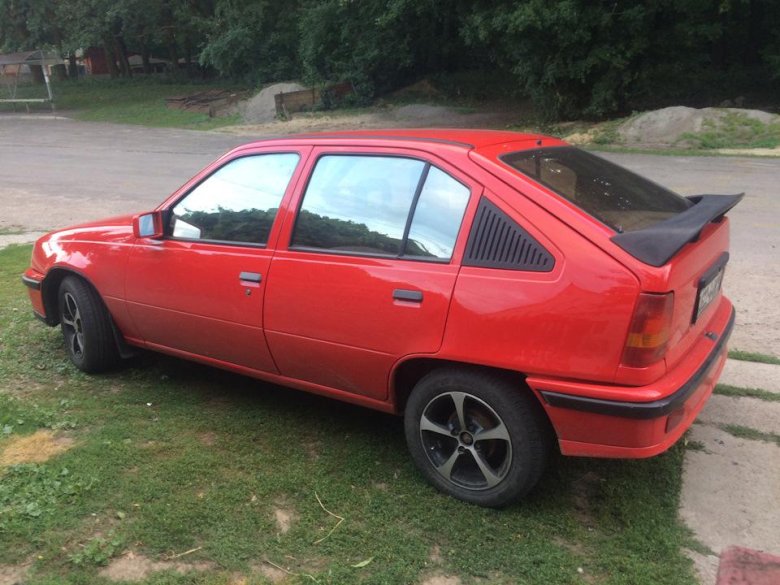 Опель кадет 1986 хэтчбек