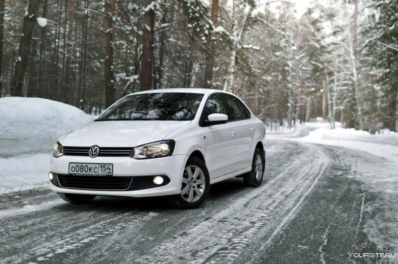 Volkswagen polo sedan 2013