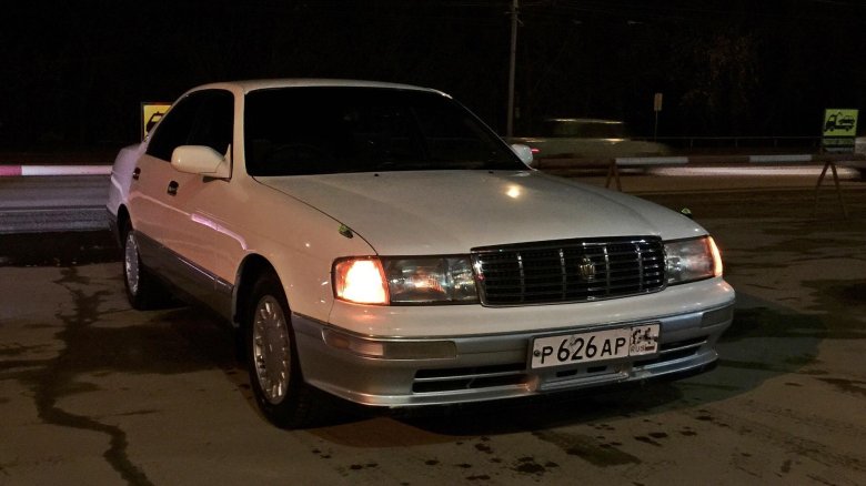 Тойота краун 140