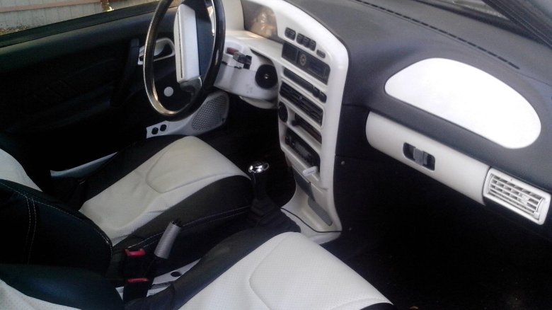 Белый салон ваз 2115