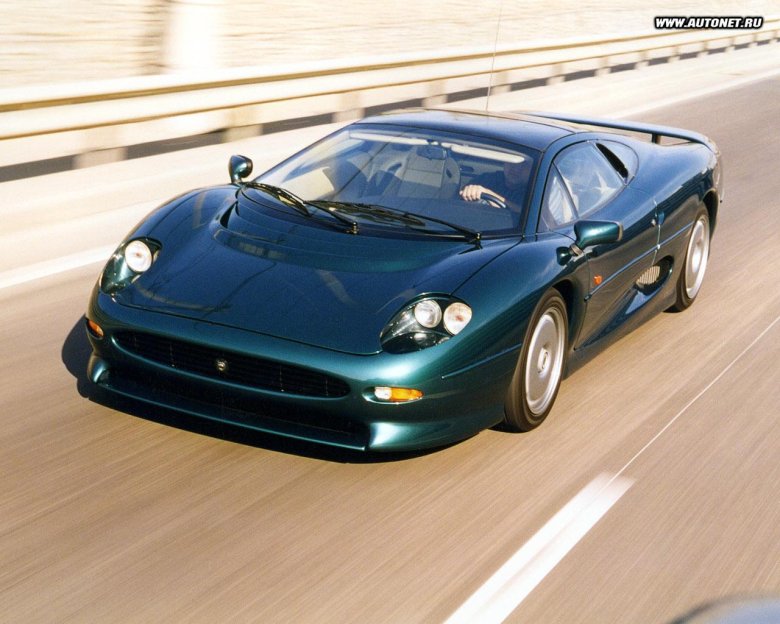 Ягуар xj220