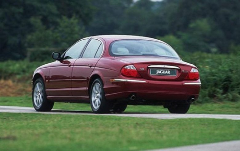 Jaguar s type 2000