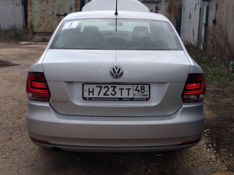 Поло седан 2015 сзади