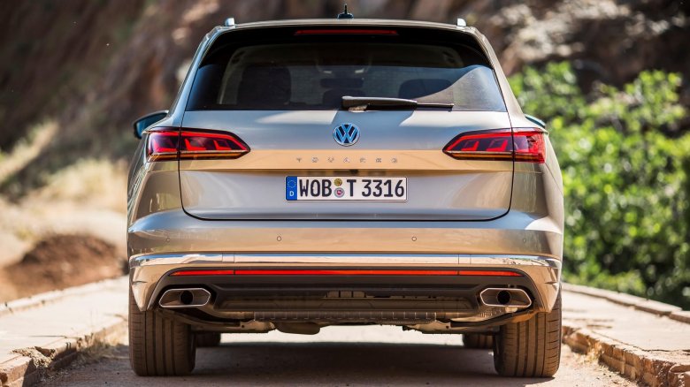 Фольксваген туарег 2018 сзади
