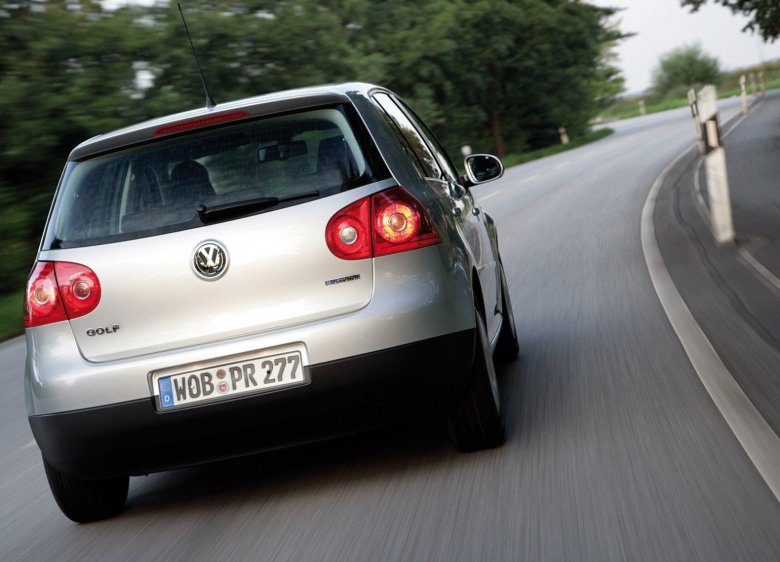 Фольксваген гольф 2008 сзади