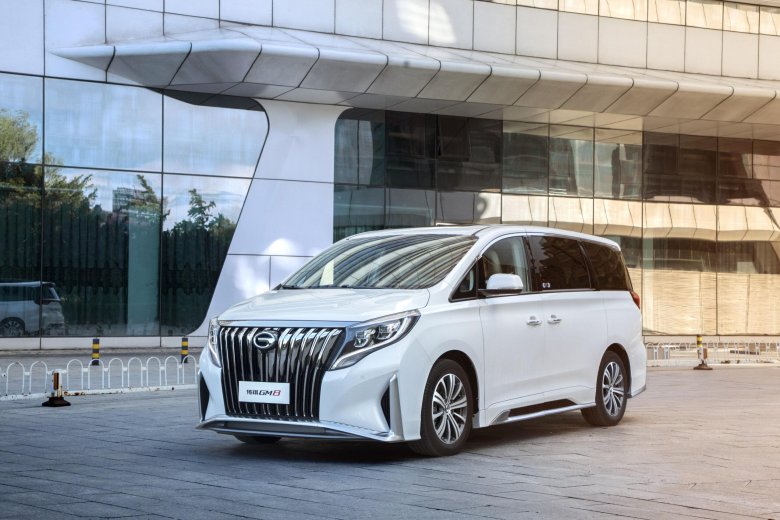 Китайский минивэн gac gm8