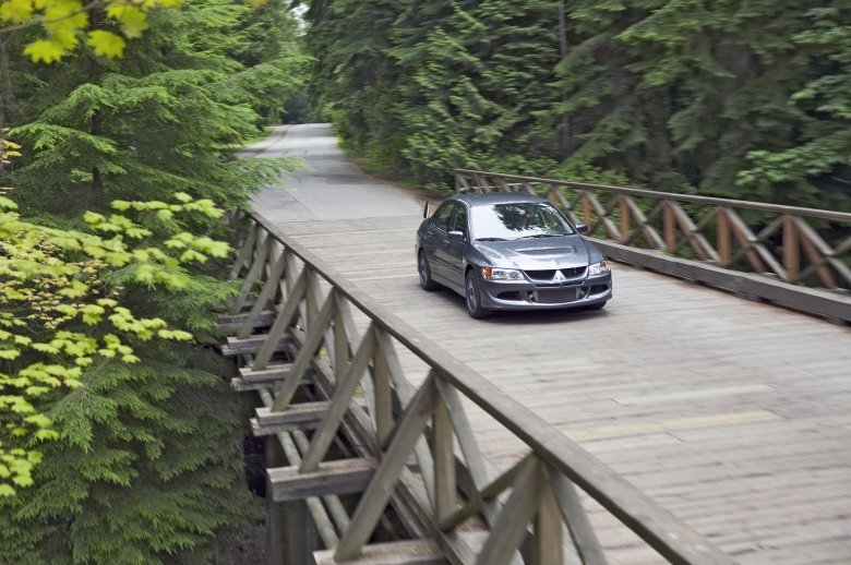 Mitsubishi lancer evolution ix mr