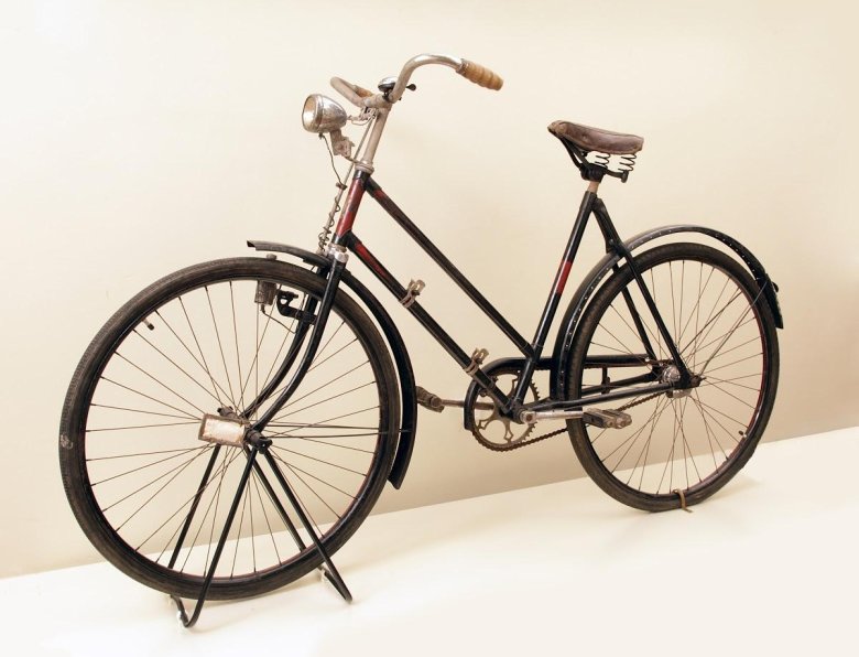 Советский велосипед орленок