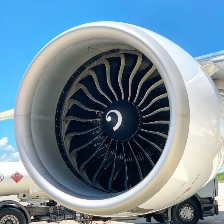 Двигатель от самолета