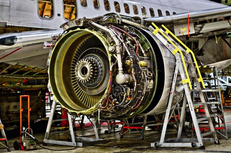 Двигатель боинга