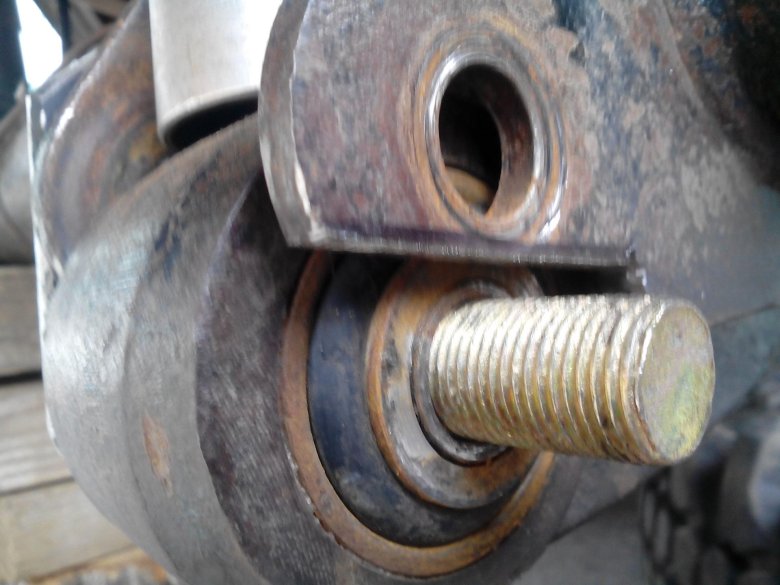 Замена сайлентблоков задней балки