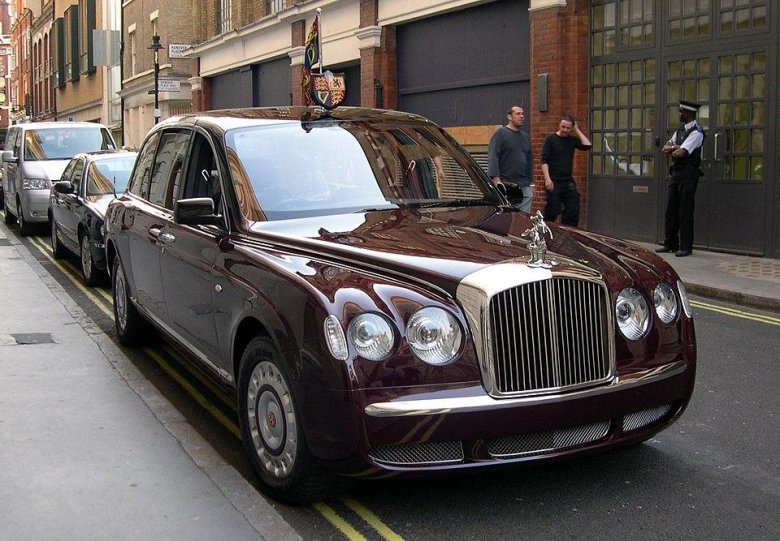 Bentley state limousine елизаветы ii