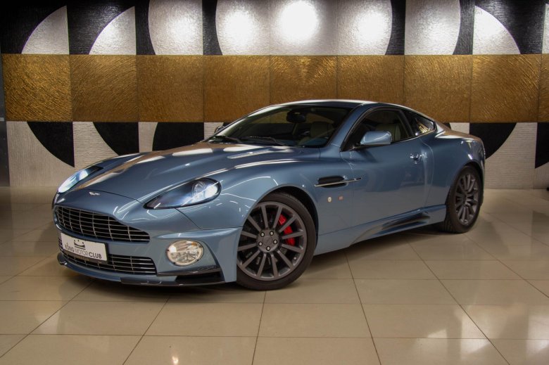 Aston martin vanquish