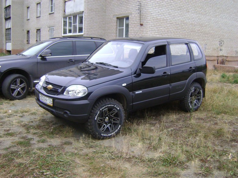 Chevrolet niva 215 75 15
