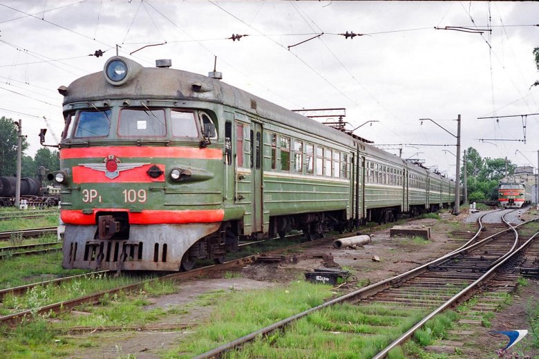 Эр2 электропоезд