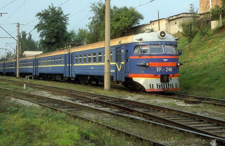 Электропоезд эр 2