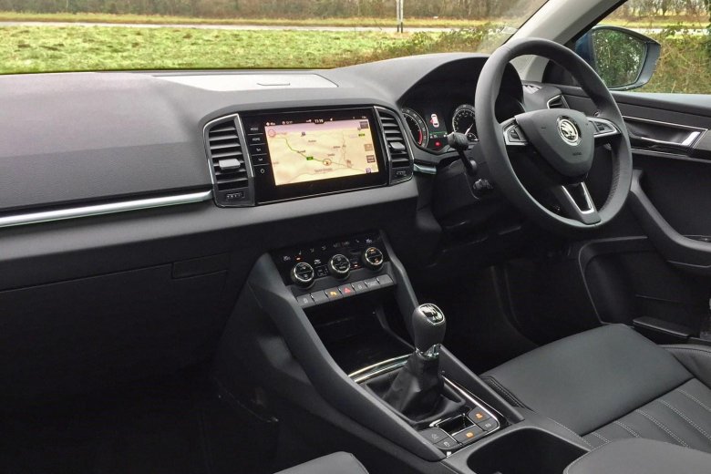 Skoda karoq салон 2023