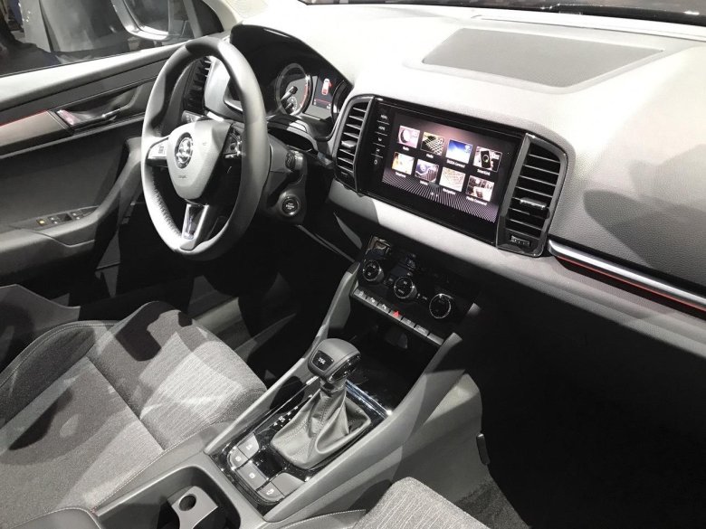 Шкода карок 2017 салон