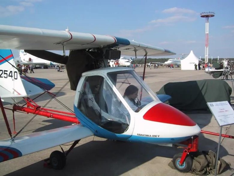 Авиатика 890