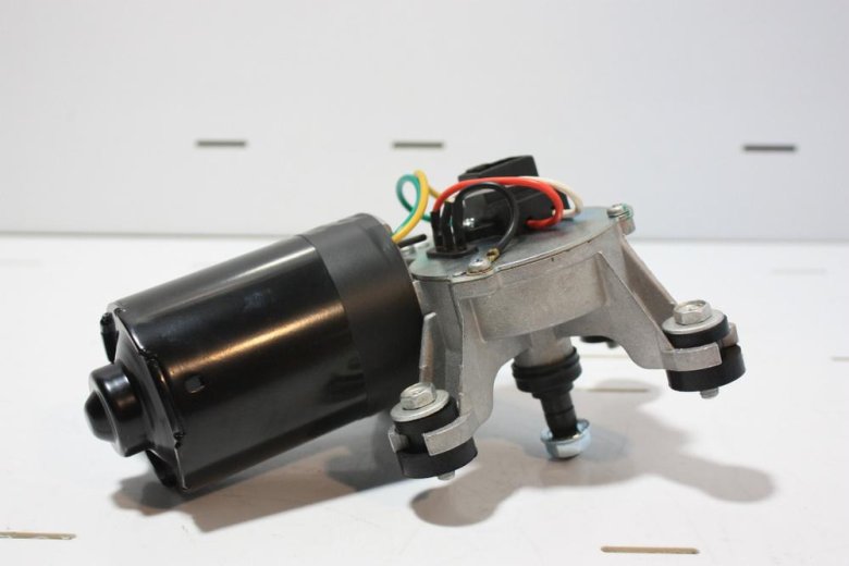 Двигатель стеклоочистителя