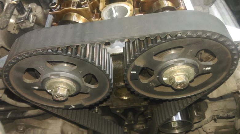 Метки грм мазда премаси 1 8