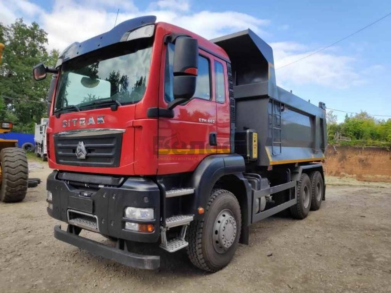 Самосвал sitrak c7h 8х4