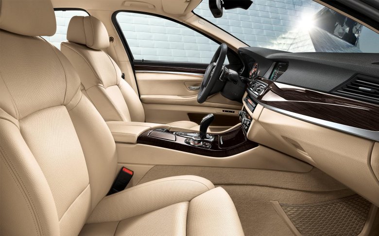 Bmw 5 f10 бежевый салон