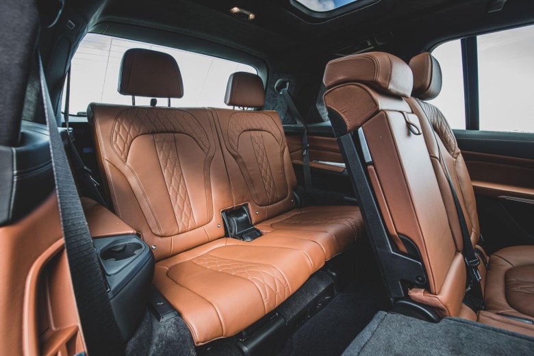 Bmw x7 салон сзади
