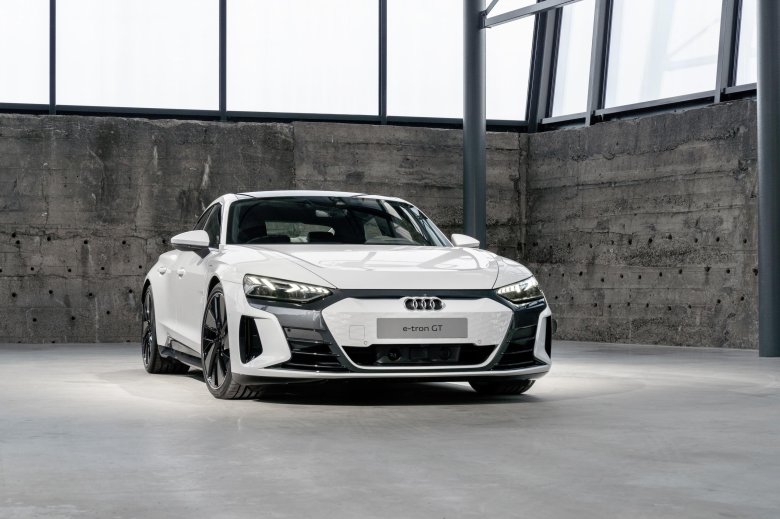 Audi e tron gt 2021