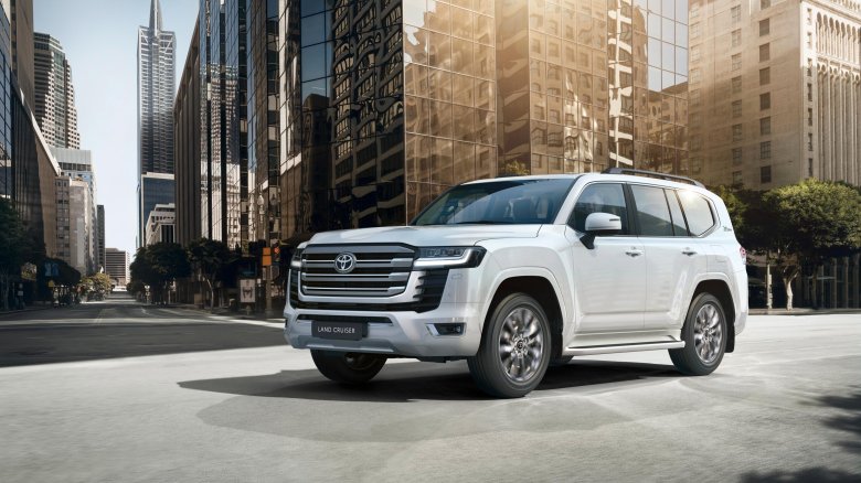 Toyota land cruiser 300