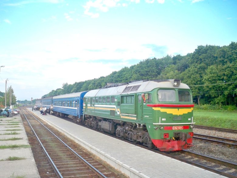 Тепловоз 2 м 62