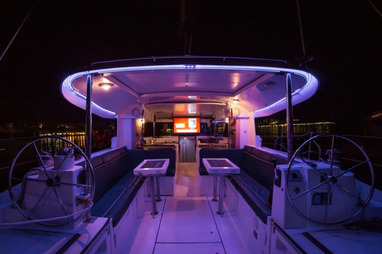 Яхта фараон геленджик