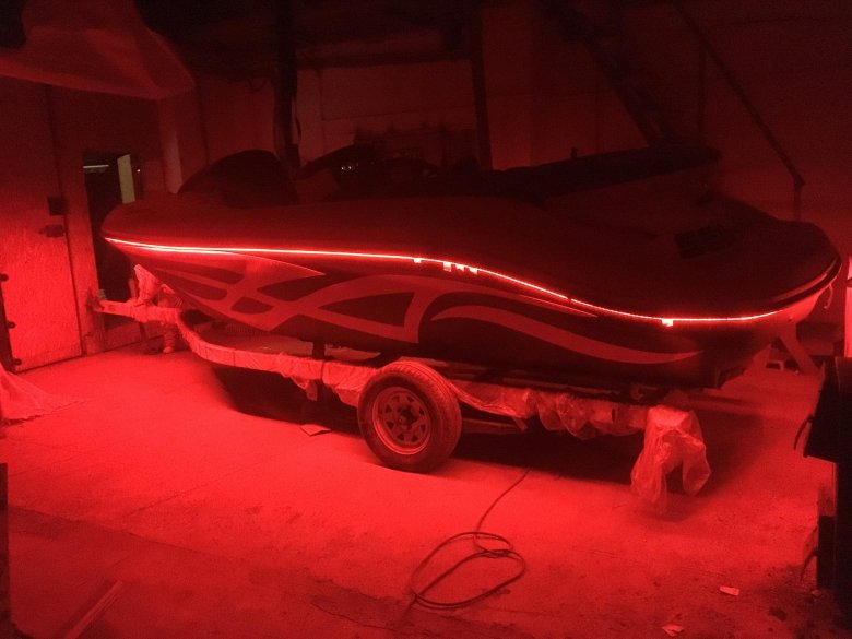 Подсветка кокпита для катера