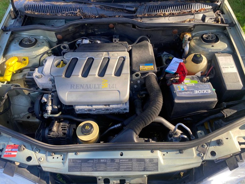 Подкапотное пространство рено меган 1