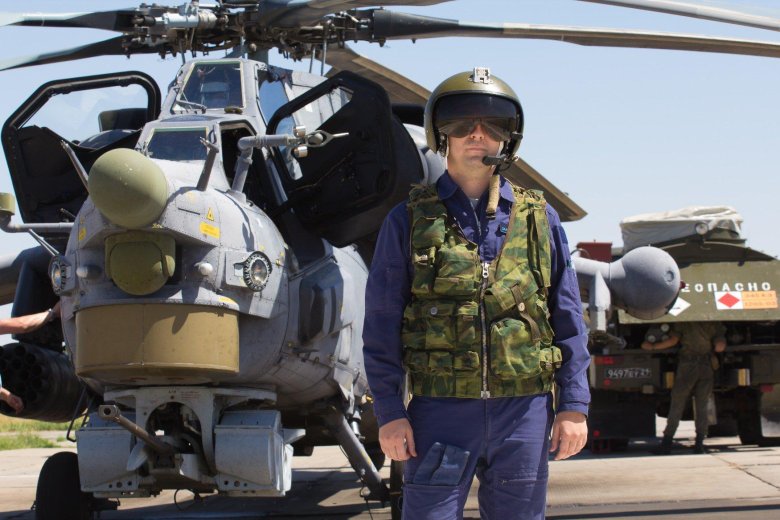 Пилот вертолета вкс рф