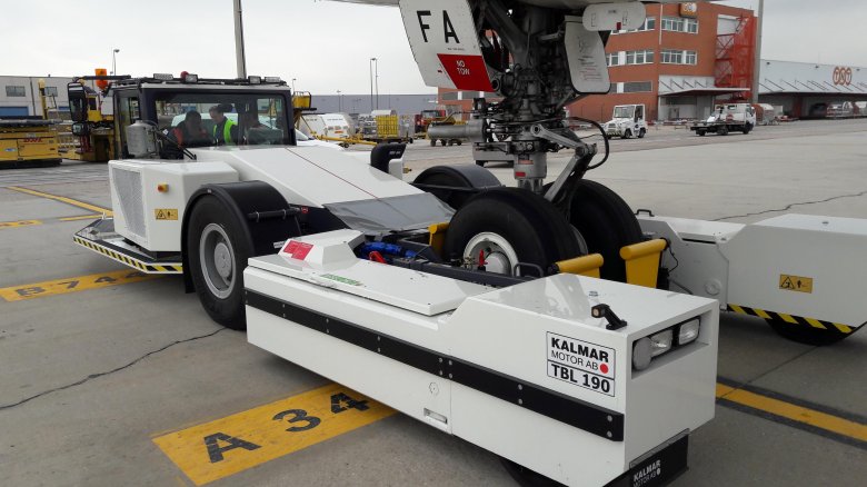 Тягач аэродромный tld tpx-500-s