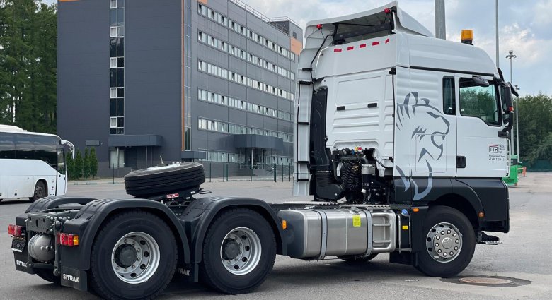 Sitrak c7h седельный тягач