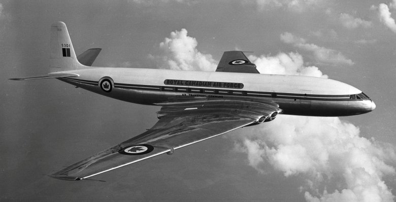 Реактивный пассажирский самолет