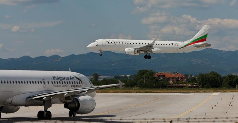 Самолёт болгария эйр